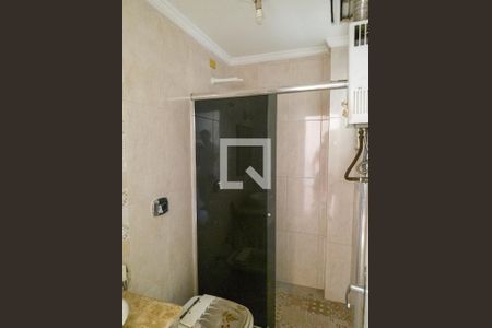 Banheiro de apartamento para alugar com 1 quarto, 54m² em Engenheiro Leal, Rio de Janeiro