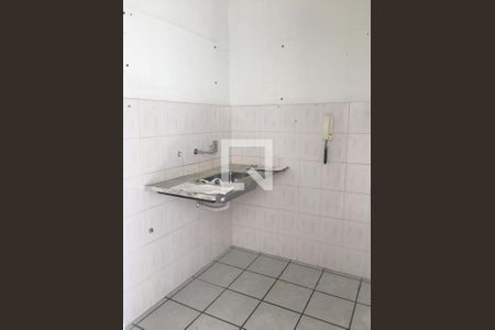 Cozinha de apartamento à venda com 2 quartos, 47m² em Planalto, Belo Horizonte