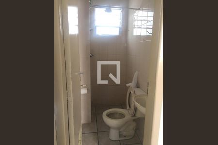 Banheiro de apartamento à venda com 2 quartos, 47m² em Planalto, Belo Horizonte