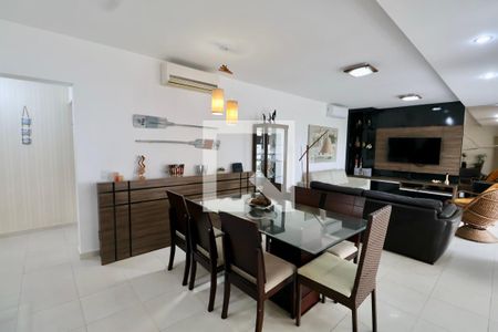 Sala de apartamento para alugar com 4 quartos, 158m² em Mar E Céu, Guarujá