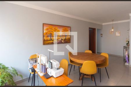 Sala de apartamento à venda com 3 quartos, 122m² em Centro, Campinas