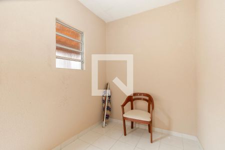 Casa à venda com 169m², 4 quartos e 2 vagas Casa à venda com 169m², 4 quartos e 2 vagasQuarto de Serviço 2