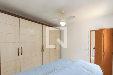 Casa à venda com 169m², 4 quartos e 2 vagas Casa à venda com 169m², 4 quartos e 2 vagasEdícula - Quarto