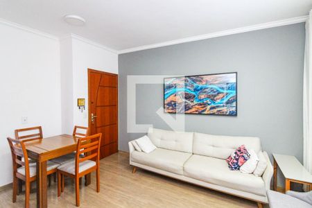 Sala de apartamento à venda com 3 quartos, 70m² em Heliópolis, Belo Horizonte