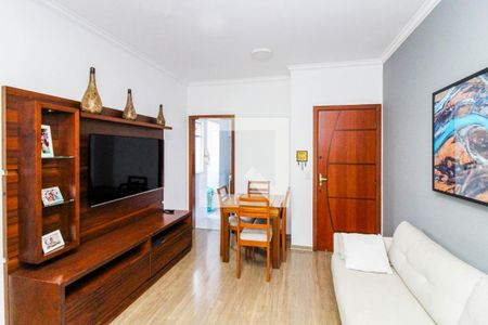 Sala de apartamento à venda com 3 quartos, 70m² em Heliópolis, Belo Horizonte