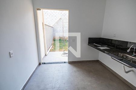 Cozinha de casa à venda com 2 quartos, 70m² em Canaa, Belo Horizonte