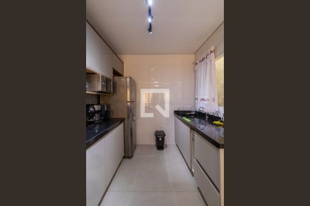 Sala e Cozinha de casa de condomínio à venda com 2 quartos, 70m² em Parque Cruzeiro do Sul, São Paulo