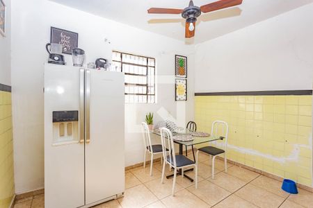 Cozinha de casa para alugar com 2 quartos, 240m² em Vila Nair, São Paulo