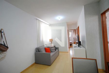 Sala de apartamento à venda com 3 quartos, 68m² em Santa Efigênia, Belo Horizonte