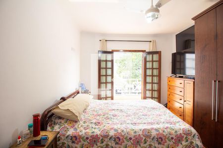 Casa à venda com 392m², 3 quartos e 4 vagas Casa à venda com 392m², 3 quartos e 4 vagasQuarto 3