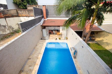 Casa à venda com 392m², 3 quartos e 4 vagas Casa à venda com 392m², 3 quartos e 4 vagasVaranda
