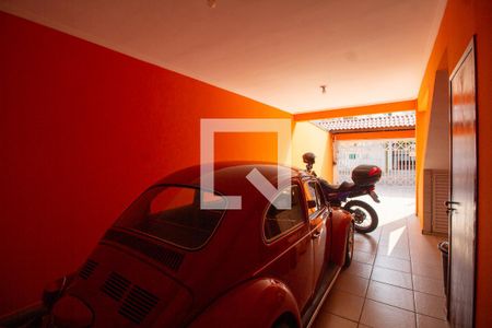 Casa à venda com 392m², 3 quartos e 4 vagas Casa à venda com 392m², 3 quartos e 4 vagasGaragem