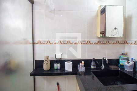 Casa à venda com 392m², 3 quartos e 4 vagas Casa à venda com 392m², 3 quartos e 4 vagasBanheiro 2