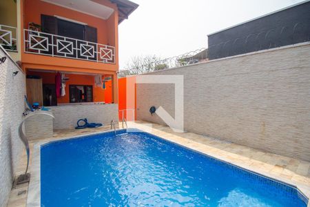 Casa à venda com 392m², 3 quartos e 4 vagas Casa à venda com 392m², 3 quartos e 4 vagasÁrea Externa