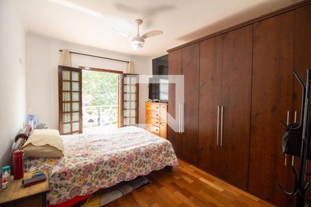 Casa à venda com 392m², 3 quartos e 4 vagas Casa à venda com 392m², 3 quartos e 4 vagasQuarto 3