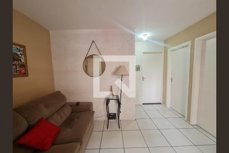 Sala  de apartamento para alugar com 2 quartos, 55m² em Jardim Guilhermino, Guarulhos