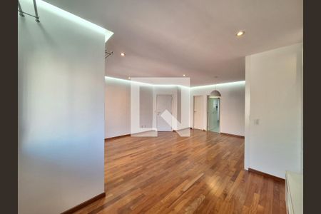 Apartamento à venda com 109m², 2 quartos e sem vagaSala