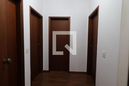 Corredor de apartamento para alugar com 4 quartos, 215m² em Centro, Ribeirão Preto