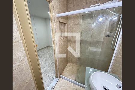 Banheiro da Suíte de apartamento para alugar com 2 quartos, 75m² em Cascadura, Rio de Janeiro