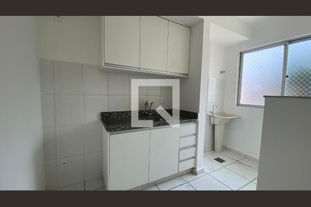 Cozinha de apartamento à venda com 2 quartos, 48m² em Cinquentenario, Belo Horizonte