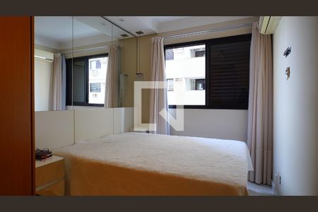 Suíte de apartamento para alugar com 3 quartos, 120m² em Centro, Florianópolis