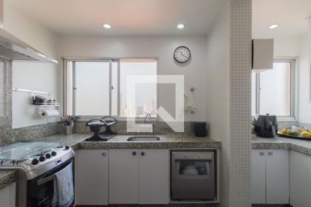 Cozinha de apartamento à venda com 3 quartos, 190m² em Vila Augusta, Guarulhos