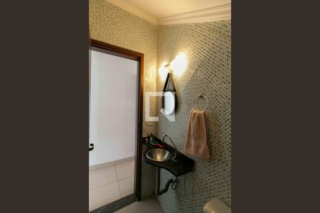 Lavabo de casa à venda com 3 quartos, 200m² em Castelo, Belo Horizonte