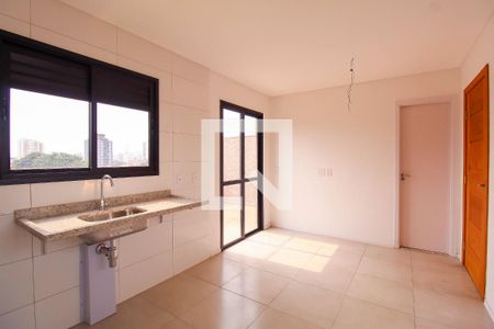 Sala/Cozinha de apartamento à venda com 1 quarto, 28m² em Vila Bertioga, São Paulo