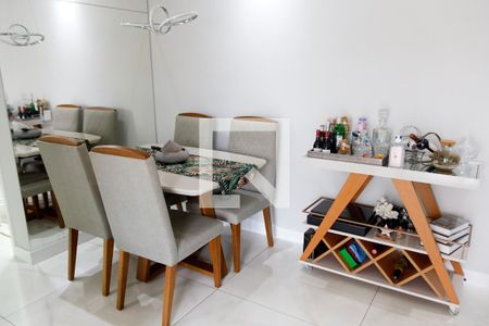 sala de apartamento para alugar com 2 quartos, 50m² em Jardim Roberto, Osasco