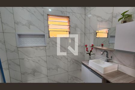 Banheiro de casa à venda com 2 quartos, 320m² em Residencial das Flores, Várzea Paulista