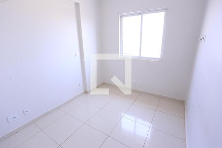 Quarto 1 de apartamento para alugar com 2 quartos, 56m² em Samambaia Norte (Samambaia), Brasília