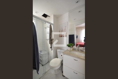 Banheiro do Quarto Suíte de apartamento à venda com 2 quartos, 80m² em Vila Isolina Mazzei, São Paulo