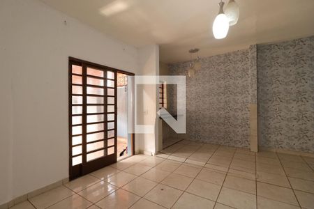 Sala 1 de casa para alugar com 2 quartos, 170m² em Campos Elíseos, Ribeirão Preto