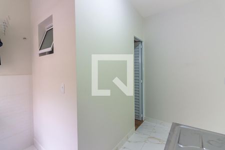 Cozinha e Área de Serviço de casa para alugar com 1 quarto, 26m² em Umuarama, Osasco