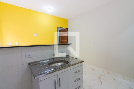 Cozinha e Área de Serviço de casa para alugar com 1 quarto, 26m² em Umuarama, Osasco