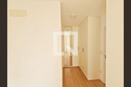 Suíte  de apartamento à venda com 2 quartos, 68m² em Jardim Flor da Montanha, Guarulhos