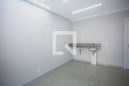 Sala / Cozinha de apartamento para alugar com 1 quarto, 29m² em São Judas, São Paulo