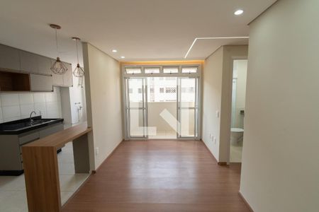 Sala de apartamento para alugar com 2 quartos, 54m² em Jk, Contagem