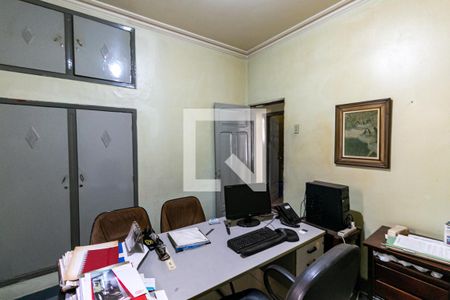 Sala/Quarto  de casa à venda com 3 quartos, 180m² em Nova Suíça, Belo Horizonte