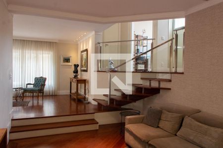 SALA DE TV de casa de condomínio à venda com 4 quartos, 384m² em Loteamento Alphaville Campinas, Campinas