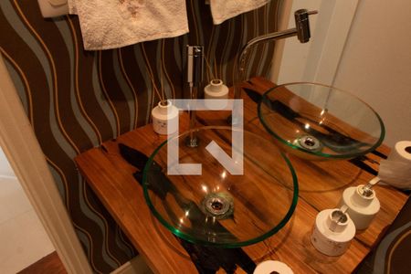 LAVABO de casa de condomínio à venda com 4 quartos, 384m² em Loteamento Alphaville Campinas, Campinas