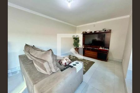 Sala de casa à venda com 3 quartos, 200m² em Teixeira Dias, Belo Horizonte