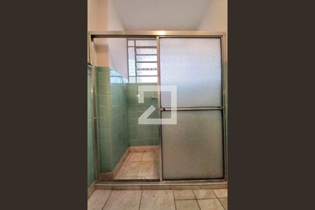 Banheiro de apartamento à venda com 1 quarto, 51m² em Centro, Campinas