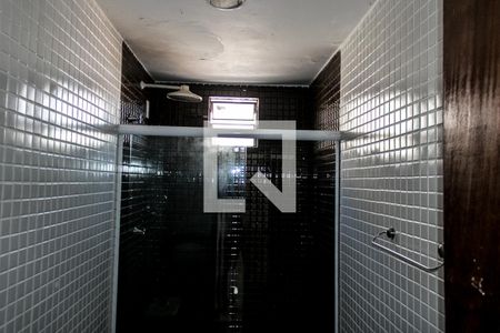 Banheiro de casa para alugar com 2 quartos, 90m² em Itapuã, Salvador