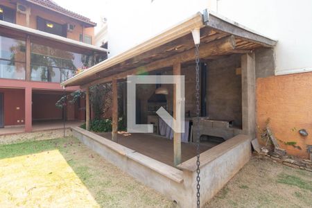 Casa de condomínio à venda com 350m², 4 quartos e 4 vagas Casa de condomínio à venda com 350m², 4 quartos e 4 vagasÁrea Gourmet