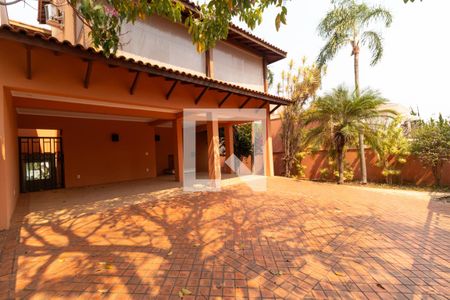 Casa de condomínio à venda com 350m², 4 quartos e 4 vagas Casa de condomínio à venda com 350m², 4 quartos e 4 vagasGaragem