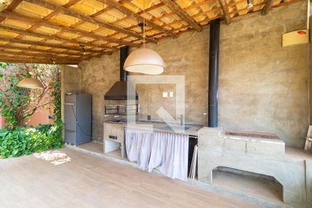 Casa de condomínio à venda com 350m², 4 quartos e 4 vagas Casa de condomínio à venda com 350m², 4 quartos e 4 vagasÁrea Gourmet