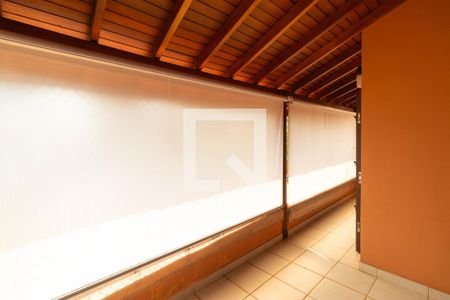 Casa de condomínio à venda com 350m², 4 quartos e 4 vagas Casa de condomínio à venda com 350m², 4 quartos e 4 vagasSacada das Suíte 03 e 04