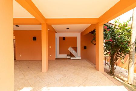Casa de condomínio à venda com 350m², 4 quartos e 4 vagas Casa de condomínio à venda com 350m², 4 quartos e 4 vagasGaragem