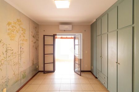 Casa de condomínio à venda com 350m², 4 quartos e 4 vagas Casa de condomínio à venda com 350m², 4 quartos e 4 vagasSuíte 03